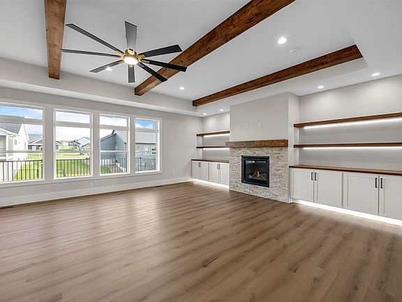 5th image of 612 Rock Ridge Rd