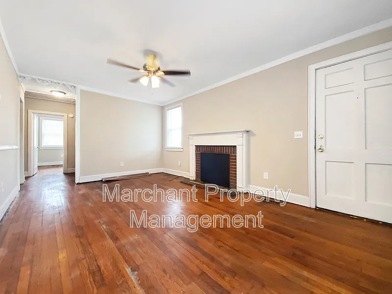 4 bed, 2.0 bath, 1144 sqft, $1,595 — Photo 4