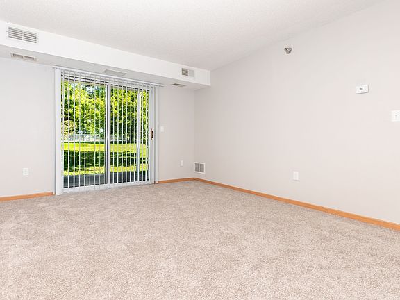 4th image of 911 41st St NW #11505021
