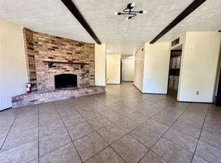 8619 Lakeside Forest Dr, Houston, TX 77088