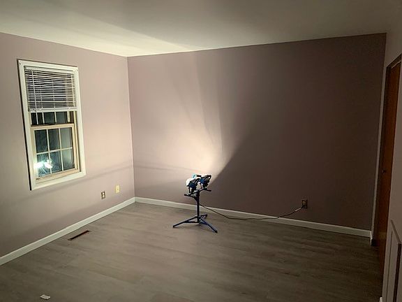 upstairs bedroom 2