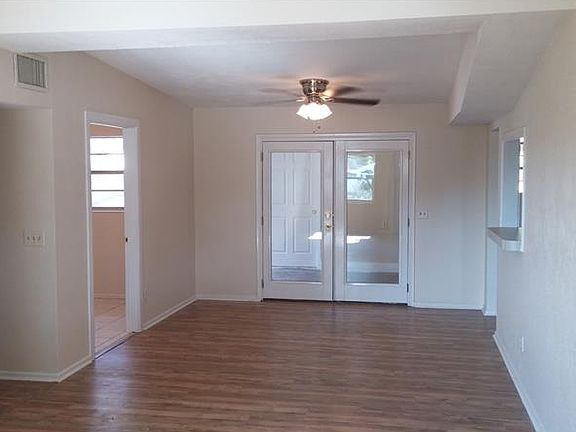 4th image of 295 35th St NW