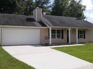 7 Chelsea Ln, Grantville, GA 30220