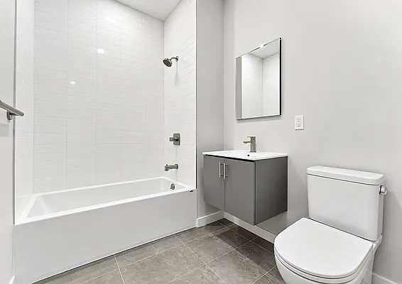 Bathroom, photo 1