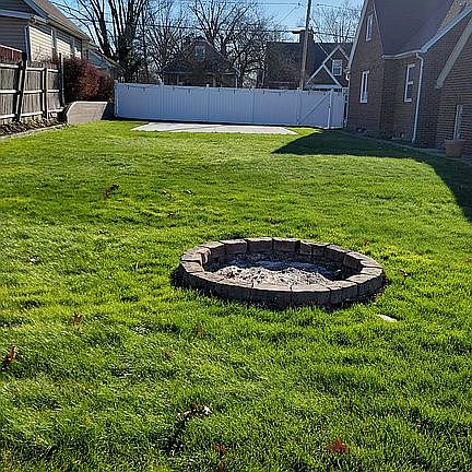 Firepit in Side Lot