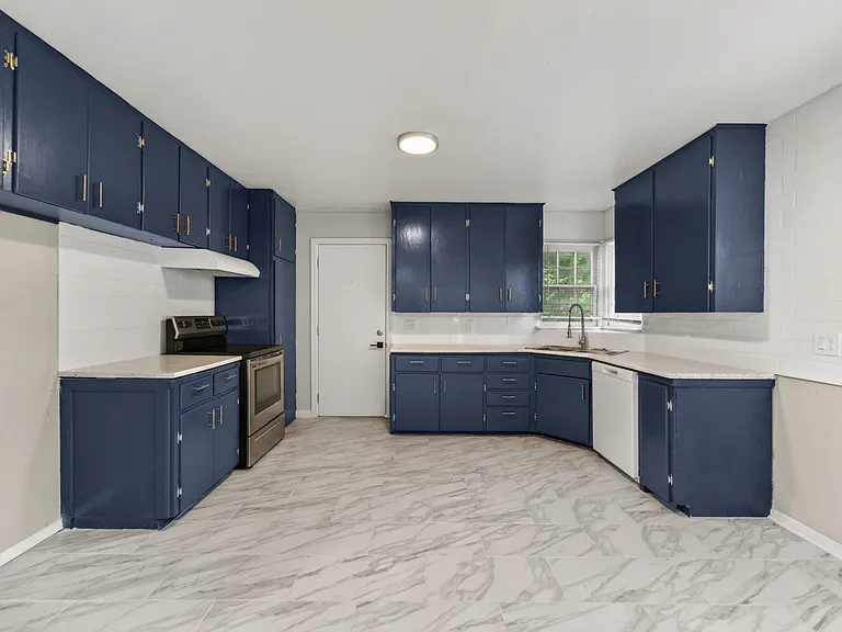 3208 N Roff Ave — Photo 9