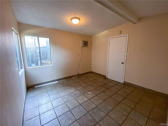 4th image of 13177 1/2 Judd St