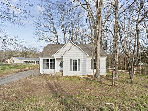 4th image of 2323 Huckaby Rd