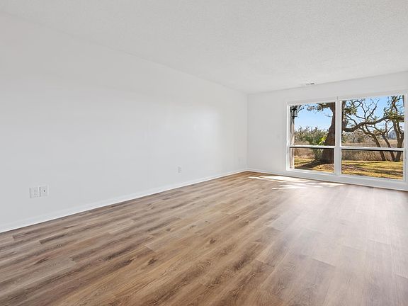 3rd image of 312 Salt Marsh Circle #6B