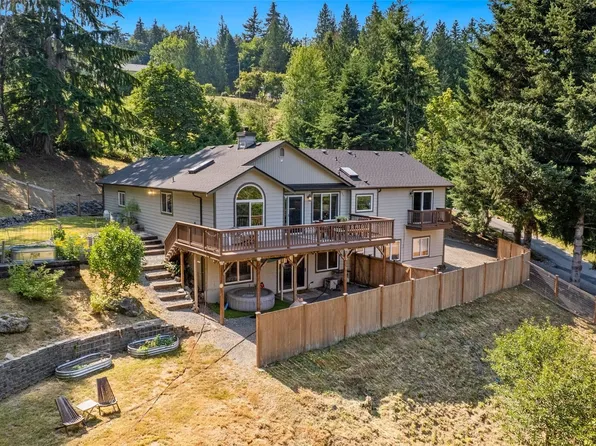 26045 Landsburg Road SE, Ravensdale, WA 98051