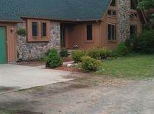 8805 Hidden Lake Rd, Howell, MI 48855
