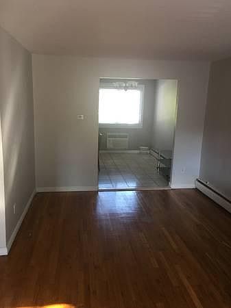 1st image of 3958 De Reimer Ave Floor 2