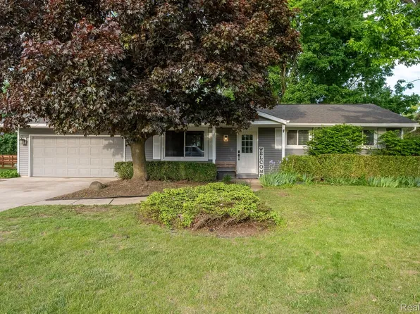 1284 Bell Coney, Wixom, MI 48393