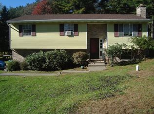 123 Doll Rd, Stroudsburg, PA 18360