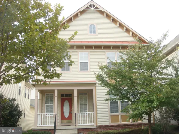 3858 Braveheart Dr, Frederick, MD 21704