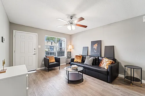 Crosby at Westchase Apartments Photo 1