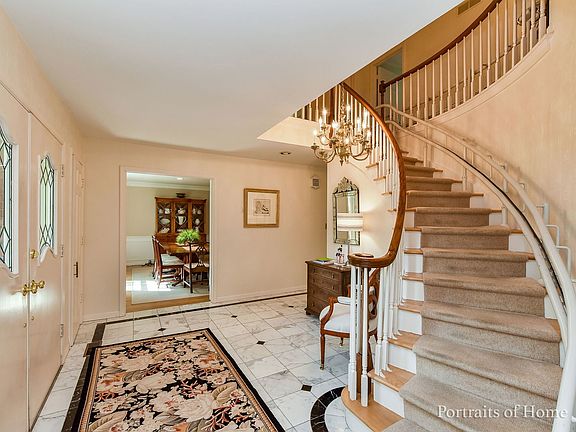 2nd image of 34 Sheffield Ln