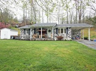 36 Century Rd, Manchester, KY 40962