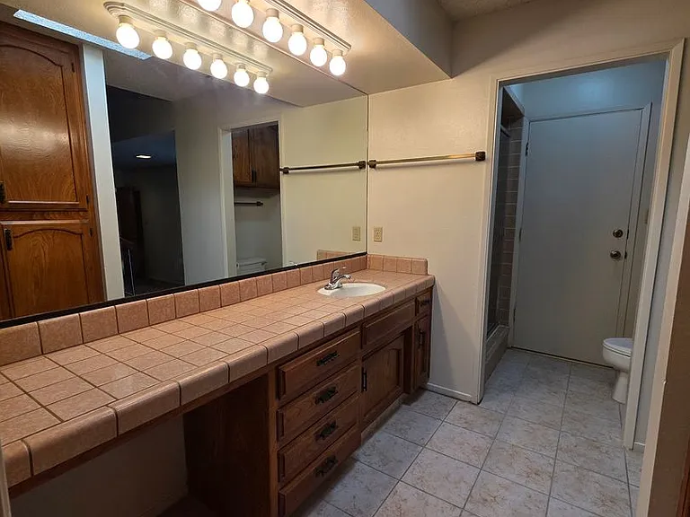 6901 Courtside Cir #3 — Photo 18