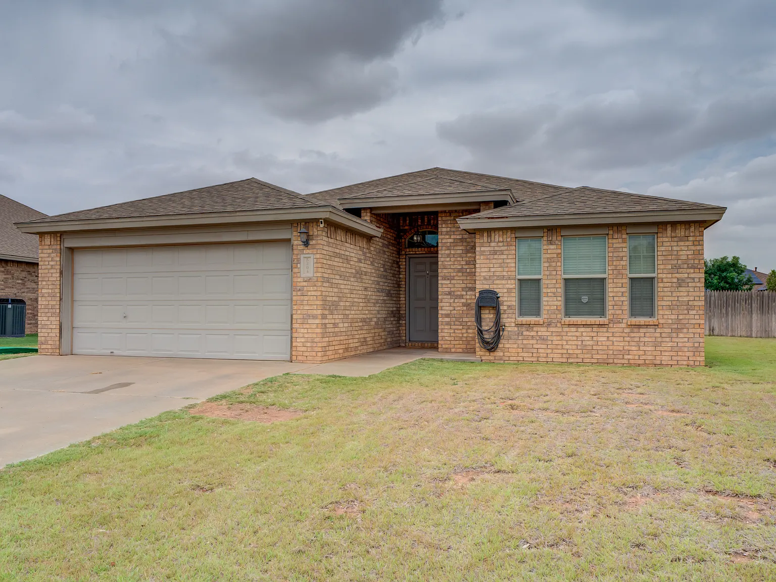 3 bed, 1670 sqft, $1,750 — Photo 2