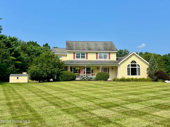 3 Brookfield Run, Queensbury, NY 12804