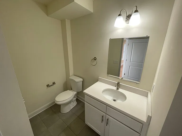 883 Broadway — Photo 19