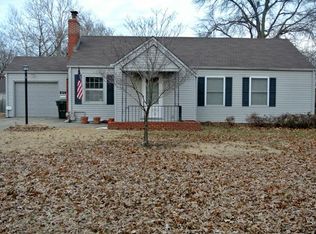 826 SW Webster Ave, Topeka, KS 66606