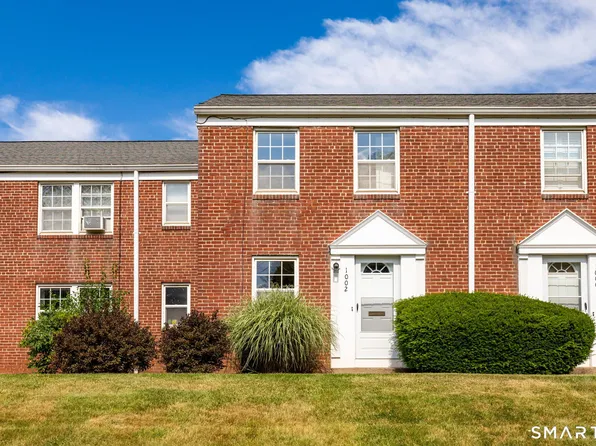 1002 Trout Brook Drive #1002, West Hartford, CT 06119