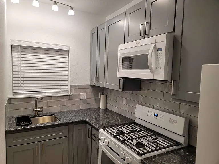 1711 S Adler Ct #ADU — Photo 7
