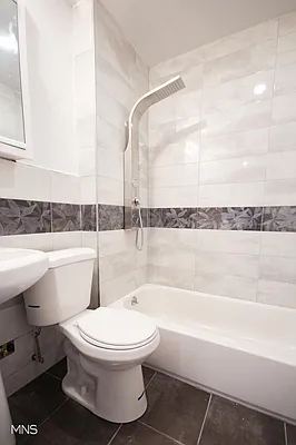 Rented by MNS | media 11