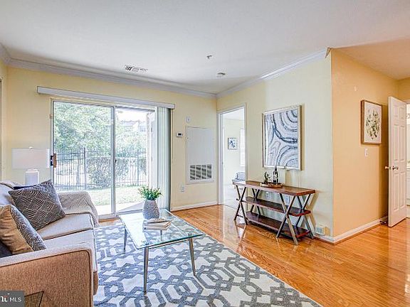 5th image of 12757 Fair Briar Ln