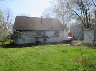 8 Allegheny Ct, Park Forest, IL 60466