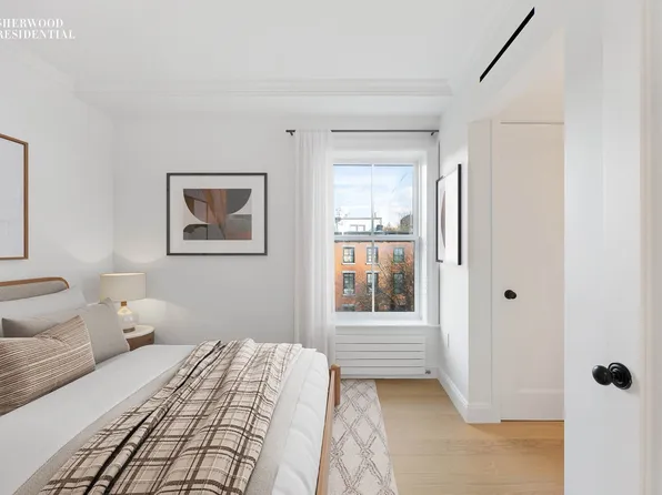 118 Lafayette Avenue image 10 of 14