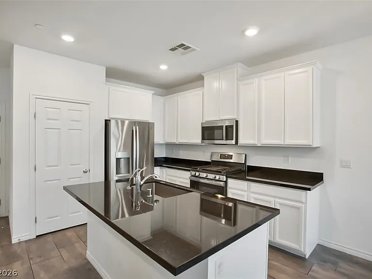 20 Barbara Ln #87 — Photo 11