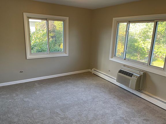 3rd image of 8042-46 Knox Ave