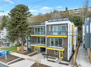 1772 Alki Ave SW #B, Seattle, WA 98116