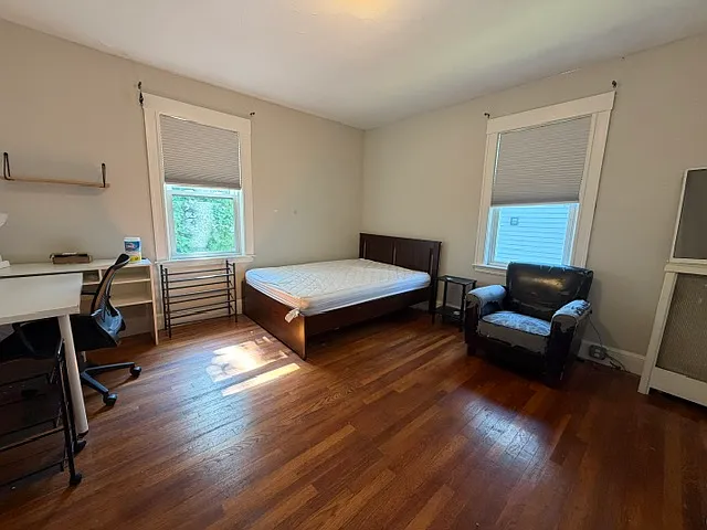 5 bed, 1725 sqft, $7,500 — Photo 2