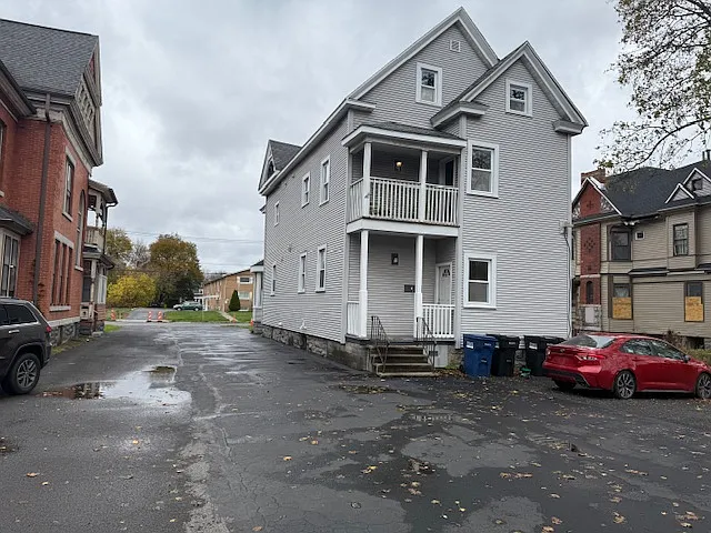 633 W Onondaga St — Photo 29
