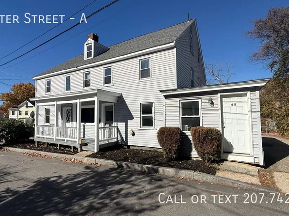 4 Winter St APT A, Dover, NH 03820