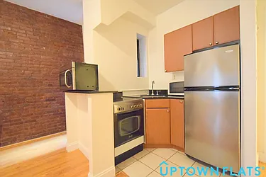 Rented by Uptown Flats LLC