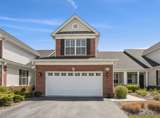 1058 Riviera Dr, Elgin, IL 60124