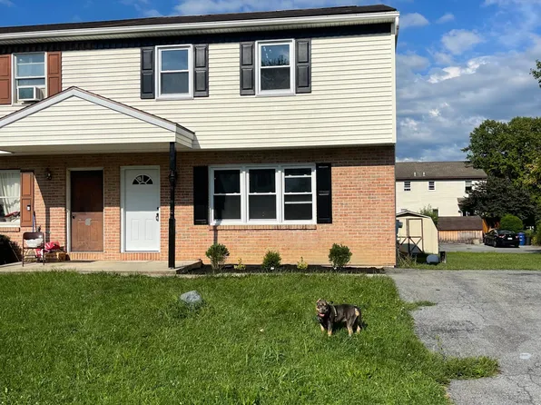 570 Elm St, Leesport, PA 19533