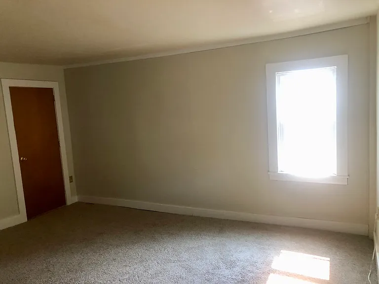 60 E Main St — Photo 10