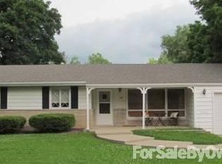 400 Bradley Ln, Normal, IL 61761