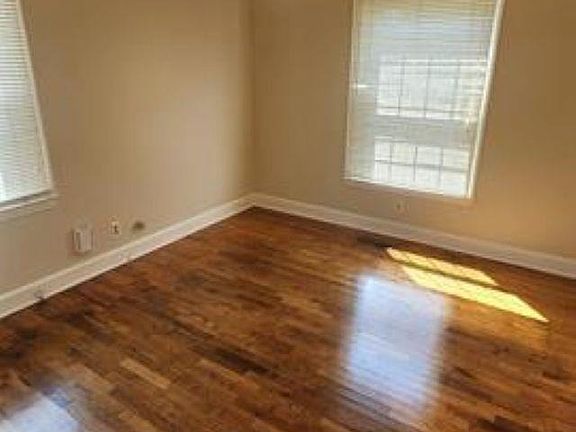 5th image of 1211 Sunset Ave