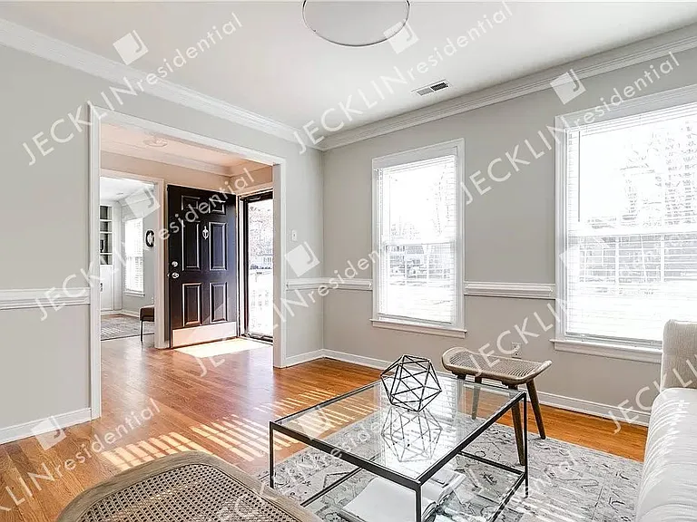 4670 Rollingwood Ln — Photo 12