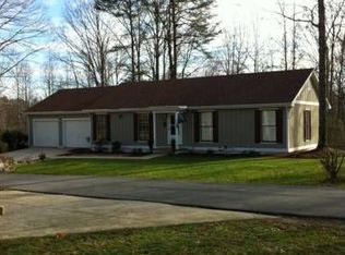 40 Fairway Dr, Stearns, KY 42647