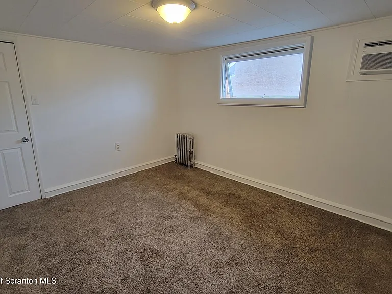 114 Dickson St — Photo 26