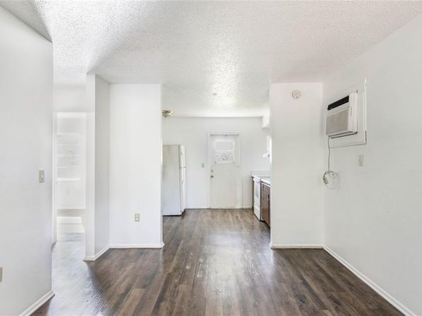 tampa-florida-2067997220 picture