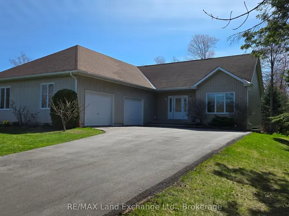 282 Huron Rd, Huron Kinloss, ON N2Z 2X3